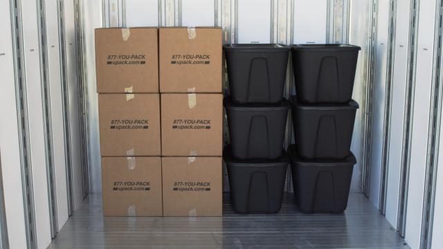 Are Plastic Bins or Cardboard Boxes Better for Moving?